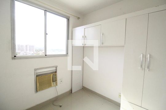 Quarto 1 de apartamento para alugar com 2 quartos, 56m² em Recreio dos Bandeirantes, Rio de Janeiro