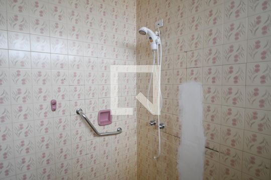 Banheiro da Suíte de casa para alugar com 3 quartos, 300m² em Cidade Universitária, Campinas