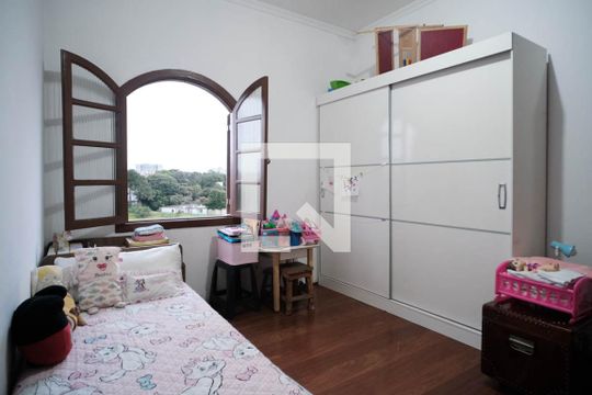 Quarto 2  de casa à venda com 4 quartos, 330m² em Parque Cisper, São Paulo
