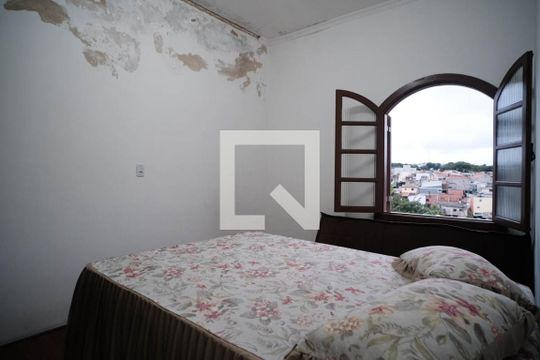 Quarto 1  de casa à venda com 4 quartos, 330m² em Parque Cisper, São Paulo