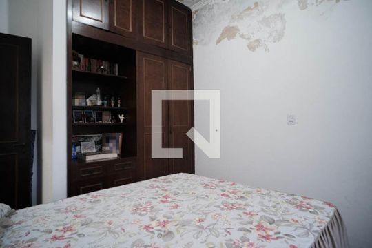 Quarto 1  de casa à venda com 4 quartos, 330m² em Parque Cisper, São Paulo