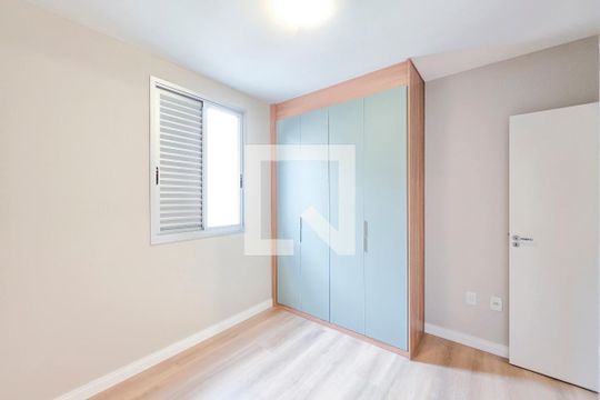 Suíte de apartamento para alugar com 3 quartos, 77m² em Conjunto Residencial Trinta E Um de Marco, São José dos Campos