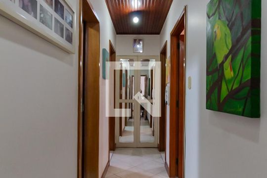 Corredor de apartamento à venda com 3 quartos, 160m² em Copacabana, Rio de Janeiro