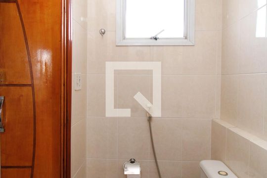 Banheiro da Suíte de apartamento para alugar com 2 quartos, 55m² em Vila Gustavo, São Paulo