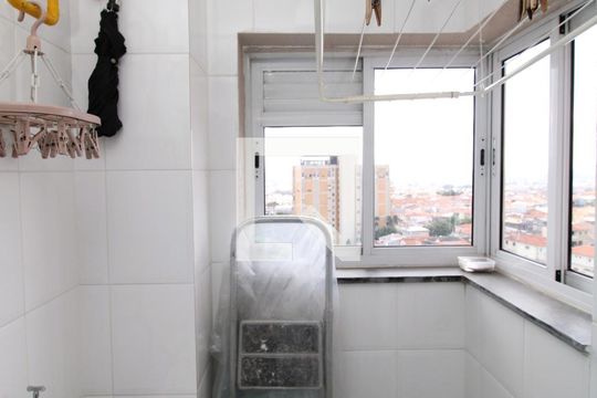 Área de Serviço de apartamento para alugar com 2 quartos, 55m² em Vila Gustavo, São Paulo
