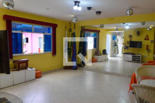 Casa de Condomínio para alugar com 1 quarto, 70m² em Pechincha, Rio de Janeiro