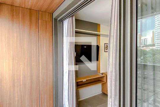Varanda de kitnet/studio para alugar com 1 quarto, 25m² em Vila Regente Feijó, São Paulo