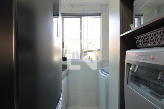 Cozinha e Área de Serviço de apartamento à venda com 3 quartos, 70m² em Glória, Belo Horizonte