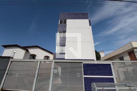 Fachada de apartamento à venda com 3 quartos, 70m² em Glória, Belo Horizonte