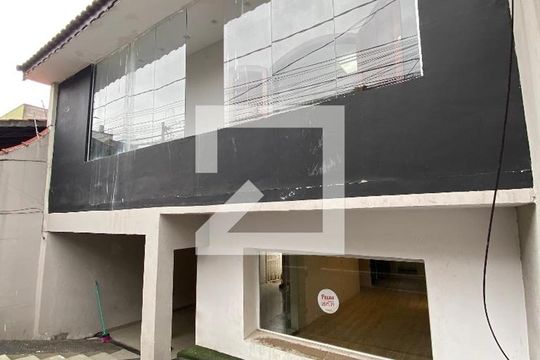 Fachada de casa para alugar com 4 quartos, 134m² em Jardim Munhoz, Guarulhos