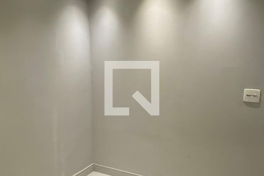 Quarto 1 de casa para alugar com 4 quartos, 134m² em Jardim Munhoz, Guarulhos