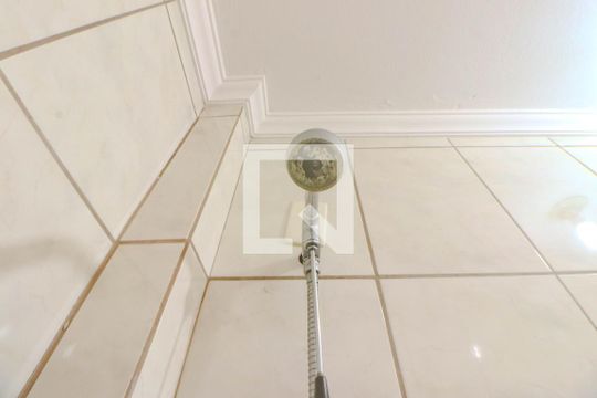 Banheiro da Suíte de casa de condomínio à venda com 2 quartos, 147m² em Sarandi, Porto Alegre