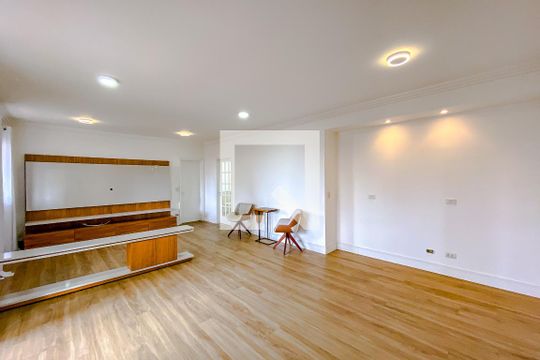 Sala de apartamento para alugar com 4 quartos, 170m² em Vila Regente Feijó, São Paulo