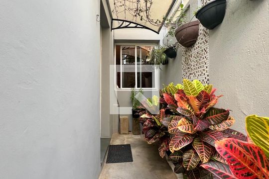 Quintal de casa para alugar com 2 quartos, 150m² em Sumaré, São Paulo