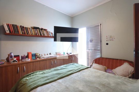 Quarto 1 de casa para alugar com 3 quartos, 200m² em Vila Mariana, São Paulo