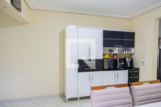 Sala de Jantar de casa à venda com 3 quartos, 199m² em Vila Curuçá, Santo André
