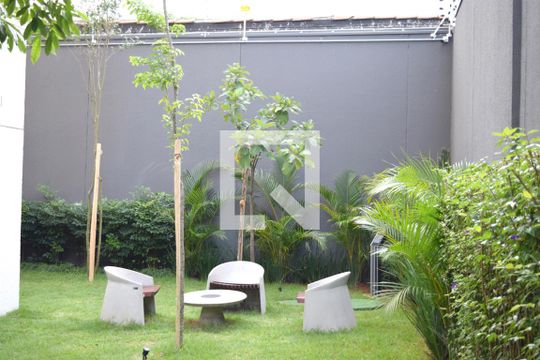 Área comum de kitnet/studio para alugar com 1 quarto, 34m² em Pinheiros, São Paulo