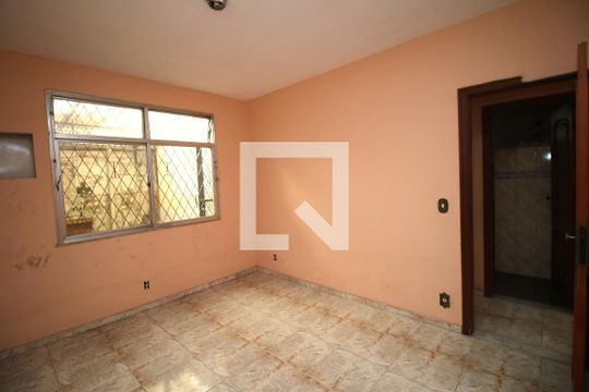 Quarto 2 de casa à venda com 2 quartos, 81m² em Brás de Pina, Rio de Janeiro