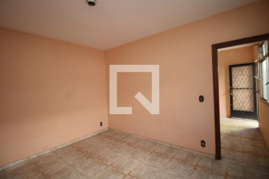 Quarto 1 de casa à venda com 2 quartos, 81m² em Brás de Pina, Rio de Janeiro