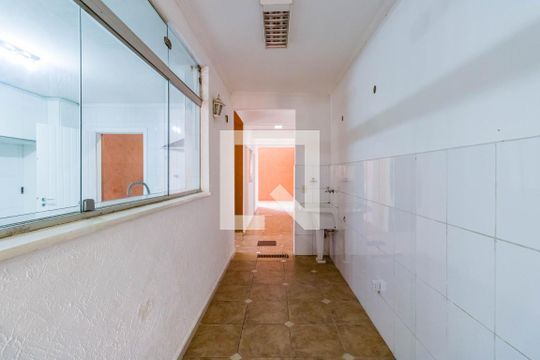 Área de Serviço de casa para alugar com 4 quartos, 550m² em Fazenda Morumbi, São Paulo