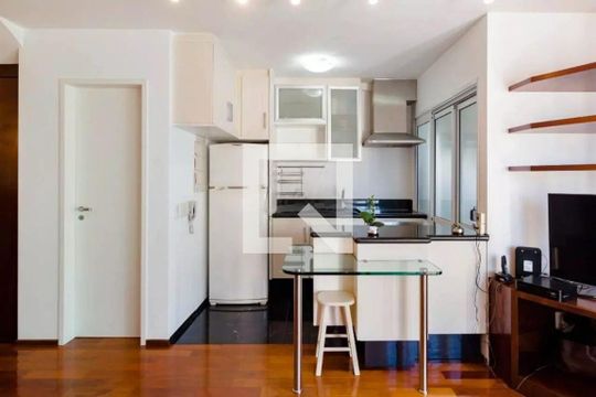 Cozinha de apartamento à venda com 1 quarto, 71m² em Vila Madalena, São Paulo