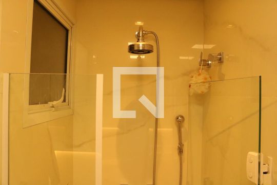 Banheiro de apartamento à venda com 3 quartos, 200m² em Vila Hamburguesa, São Paulo