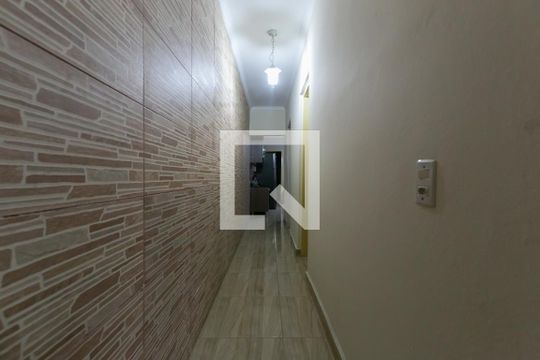 Corredor  de casa à venda com 4 quartos, 180m² em Jardim Ruth, São Paulo