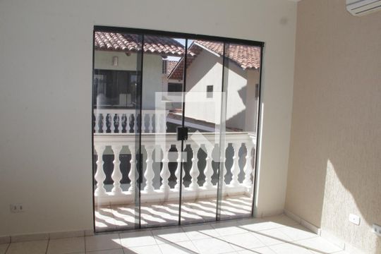 Quarto 3 Suíte de casa de condomínio à venda com 3 quartos, 184m² em Vila Monticelli, Goiânia
