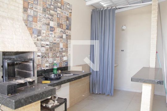 Área comum - Churrasqueira de casa de condomínio à venda com 3 quartos, 184m² em Vila Monticelli, Goiânia