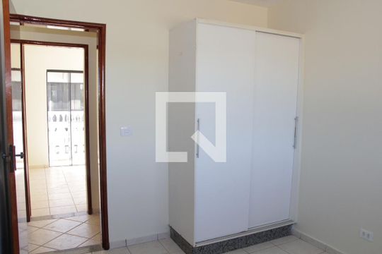 Quarto 2 de casa de condomínio à venda com 3 quartos, 184m² em Vila Monticelli, Goiânia