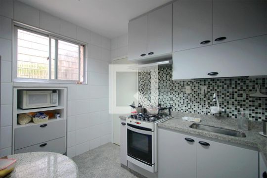Cozinha de apartamento à venda com 4 quartos, 300m² em São Pedro, Belo Horizonte