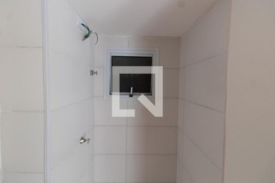 Banheiro de apartamento à venda com 2 quartos, 45m² em Jardim Boa Esperança, Campinas