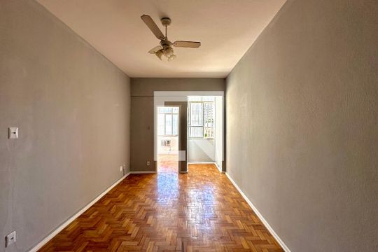Sala de apartamento à venda com 1 quarto, 47m² em Centro, Rio de Janeiro