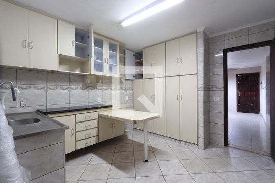 Cozinha de casa para alugar com 2 quartos, 107m² em Vila Prudente, São Paulo