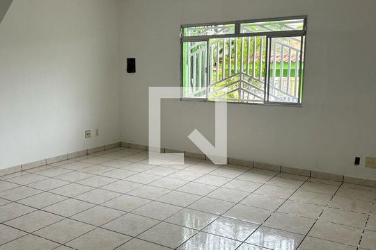 Casa à venda com 3 quartos, 160m² em Gopouva, Guarulhos