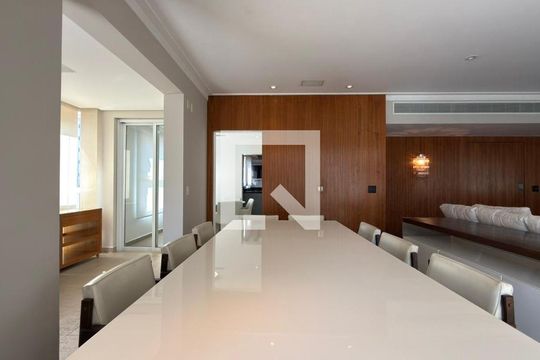 Apartamento à venda com 3 quartos, 292m² em Indianópolis, São Paulo