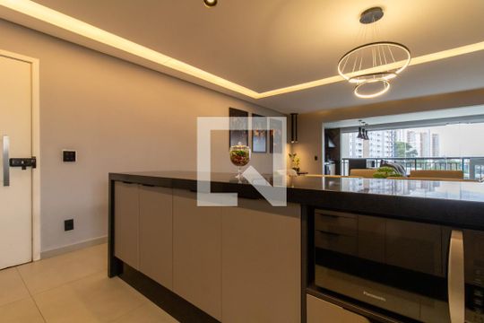 Cozinha de apartamento para alugar com 3 quartos, 106m² em Jardim Flor da Montanha, Guarulhos