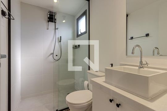 Banheiro de kitnet/studio à venda com 1 quarto, 26m² em Santo Amaro, São Paulo