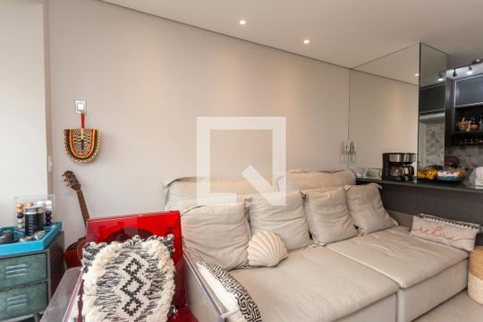 Sala de apartamento para alugar com 1 quarto, 40m² em Vila Castelo, São Paulo