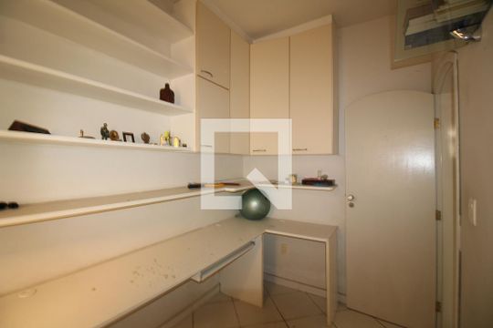 Quarto 1 de casa de condomínio à venda com 5 quartos, 240m² em Taquara, Rio de Janeiro