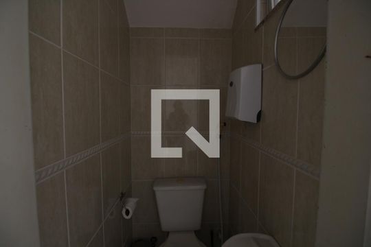 Lavabo de casa de condomínio à venda com 5 quartos, 240m² em Taquara, Rio de Janeiro