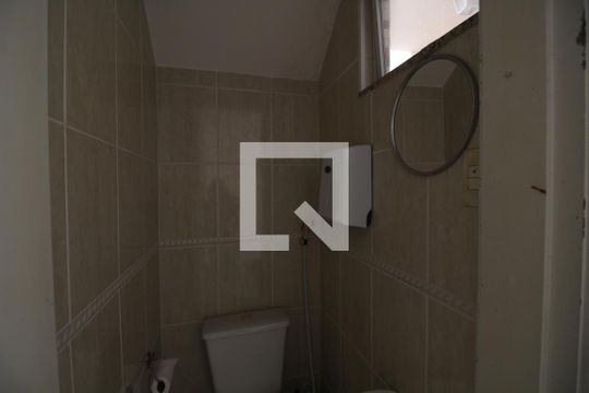 Lavabo de casa de condomínio à venda com 5 quartos, 240m² em Taquara, Rio de Janeiro