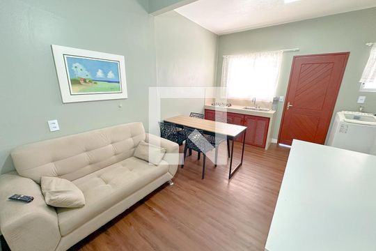 Apartamento para alugar com 1 quarto, 35m² em Ingleses do Rio Vermelho, Florianópolis