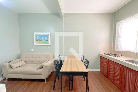 Sala de apartamento para alugar com 1 quarto, 35m² em Ingleses do Rio Vermelho, Florianópolis
