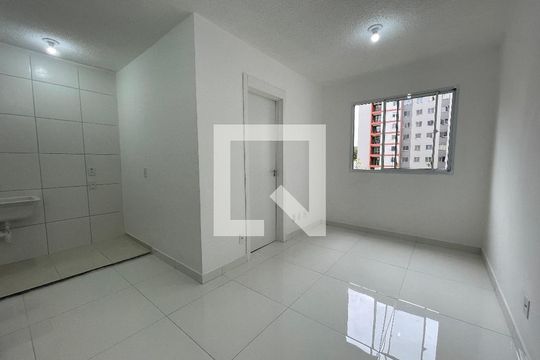 Sala de apartamento para alugar com 2 quartos, 35m² em Jaguaré, São Paulo