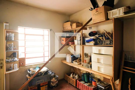 Quarto de serviço 2 de casa à venda com 6 quartos, 250m² em Vila Mariza, São Bernardo do Campo