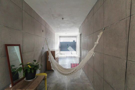 Garagem de casa à venda com 2 quartos, 75m² em Jardim Clara Regina, São Paulo
