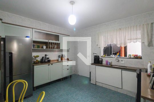 Cozinha de casa à venda com 2 quartos, 75m² em Jardim Clara Regina, São Paulo