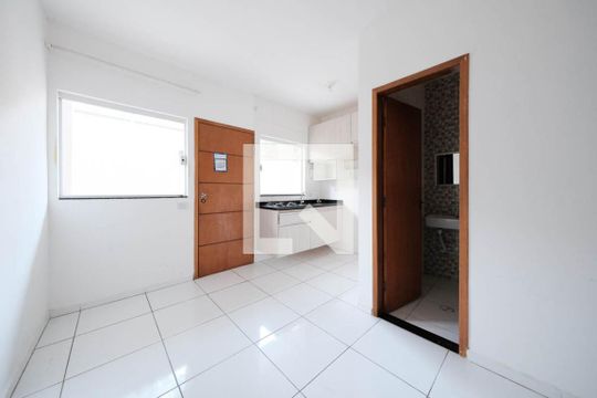 Sala/Cozinha de apartamento à venda com 1 quarto, 32m² em Jardim Maringa, São Paulo