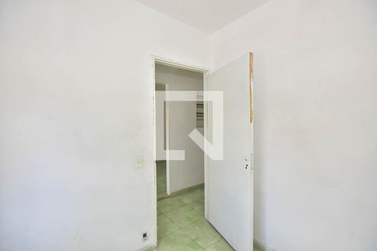Quarto 1 de casa para alugar com 2 quartos, 55m² em Jardim Esmeralda, São Paulo